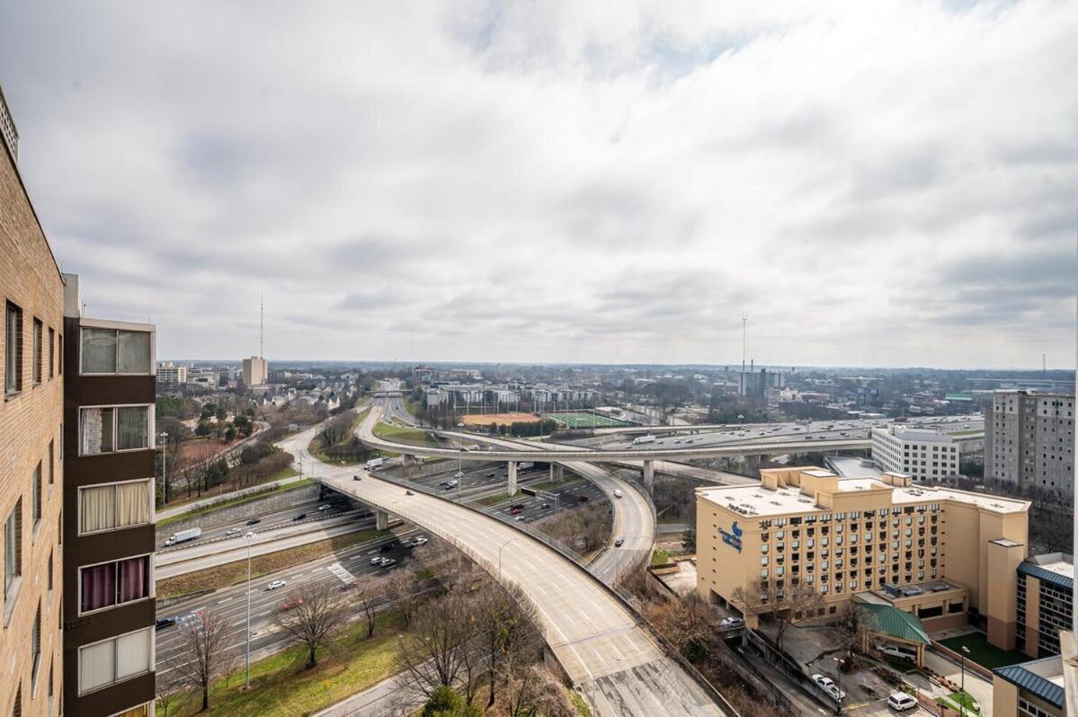 Heart Downtown! City View Onsite Parking! King Bed Lm807 Atlanta Exteriör bild